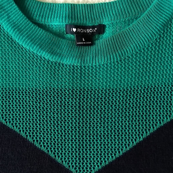 Ronson Top - Picture 6 of 7